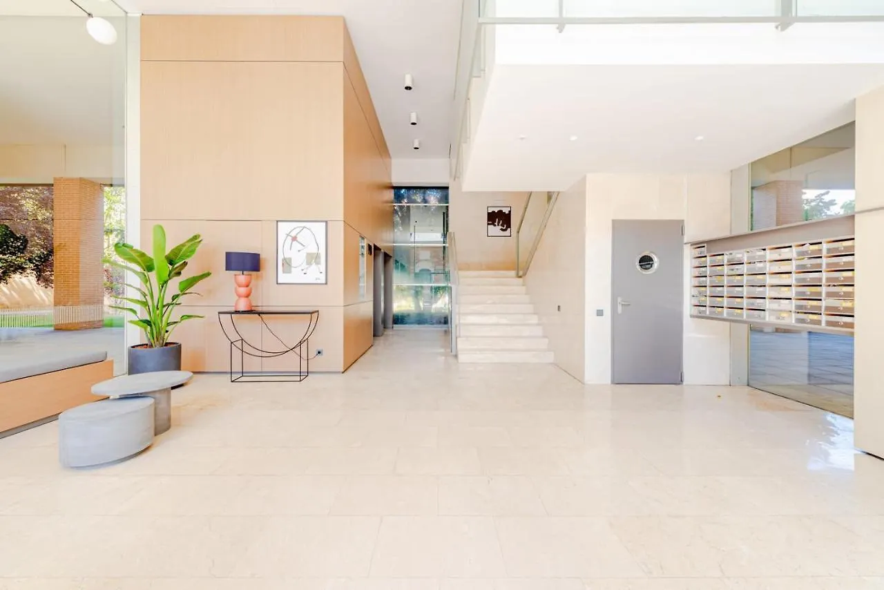Las Encinas Design Apartment In Conde Orgaz - Madrid Spain